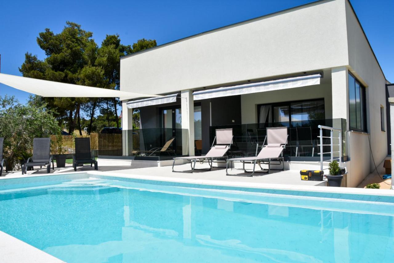 Villa Sportiva Zadar With Private Heated Pool Exteriör bild